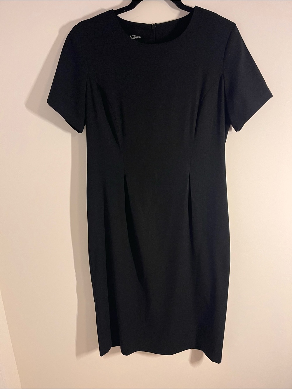 AGB Black Short-Sleeve Sheath Dress — Classic Work to Event Staple